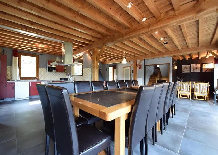 Rendeux Retreat With Sauna Semesterbostad