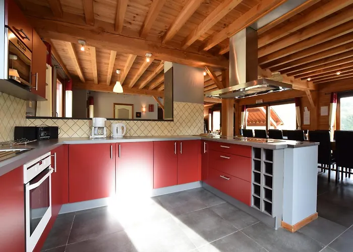 Rendeux Retreat With Sauna Semesterbostad