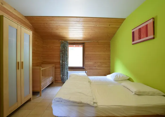 Rendeux Retreat With Sauna Semesterbostad *