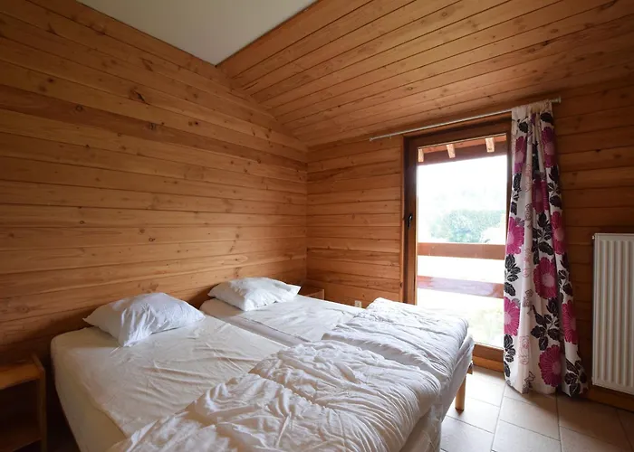 Semesterbostad Rendeux Retreat With Sauna *